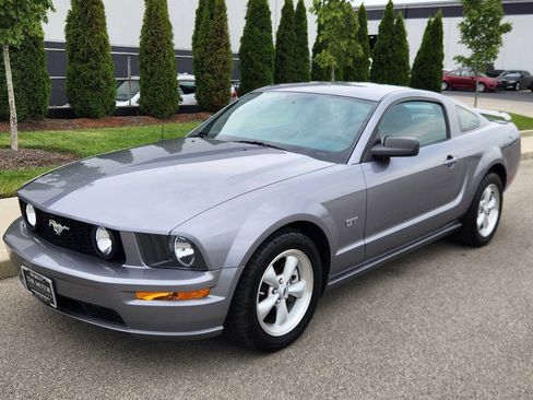 Used 2007 Ford Mustang GT Premium RWD image 16