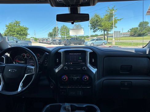 Used 2019 Chevrolet Silverado 1500 RST AWD/4WD image 3