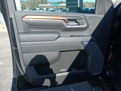 Used 2025 GMC Sierra 2500 Denali w/ Technology Package image 11