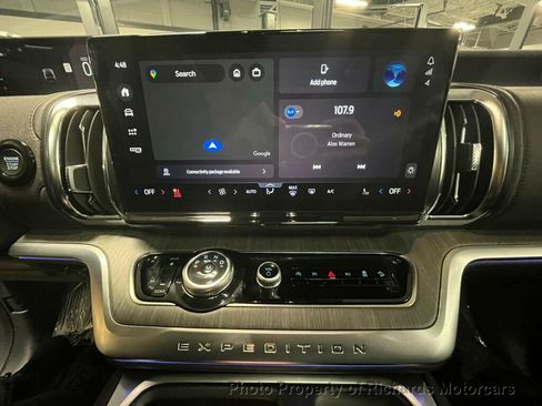 Used 2025 Ford Expedition Platinum w/ Platinum Ultimate Package image 31