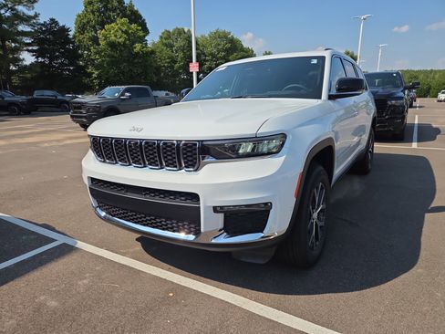 New 2025 Jeep Grand Cherokee L Limited w/ Luxury Tech Group II RWD image 1