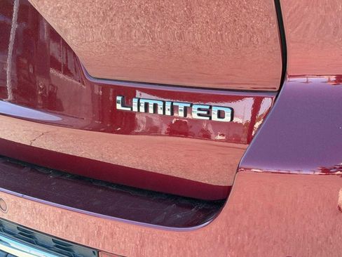 Used 2021 Jeep Grand Cherokee L Limited RWD image 31
