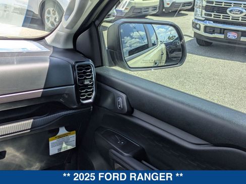 New 2025 Ford Ranger XLT w/ Black Appearance Package AWD/4WD image 18
