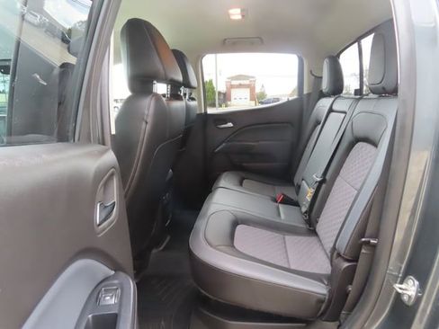 Used 2017 Chevrolet Colorado Z71 AWD/4WD image 21