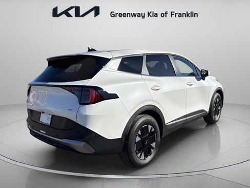 New 2026 Kia Sportage LX image 7