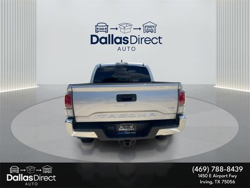 Used 2020 Toyota Tacoma TRD Off-Road image 7