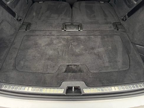 Used 2018 Volvo XC90 T5 Momentum w/ Convenience Package FWD image 11