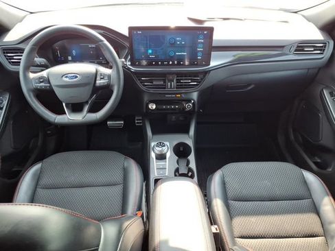 Certified 2023 Ford Escape ST-Line w/ Tech Pack #1 AWD/4WD image 9