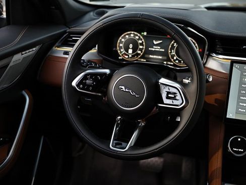 New 2026 Jaguar F-PACE R-Dynamic S image 38