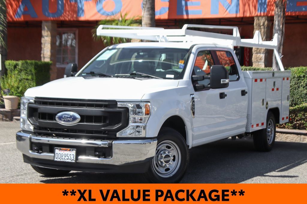 Used 2022 Ford F250 XL w/ Power Equipment Group RWD image 4