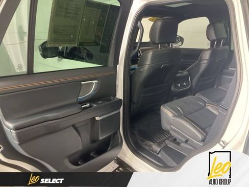 Used 2025 Ford Expedition Tremor AWD/4WD image 20
