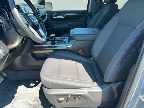 Used 2024 GMC Sierra 1500 Elevation w/ Preferred Package AWD/4WD image 10