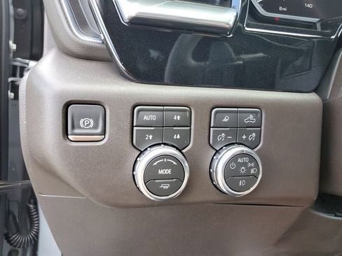 New 2026 GMC Sierra 1500 SLT w/ SLT Premium Plus Package AWD/4WD image 32