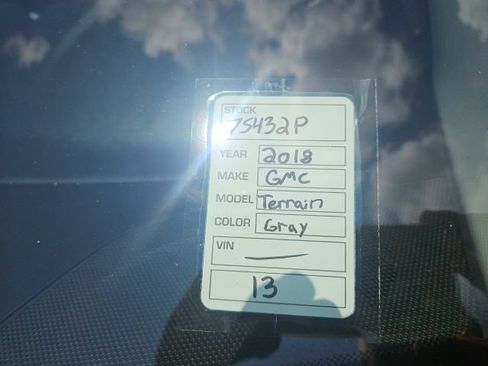 Used 2018 GMC Terrain SLT w/ Preferred Package FWD image 40