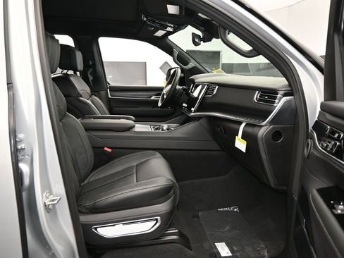 New 2026 Jeep Grand Wagoneer Summit image 47