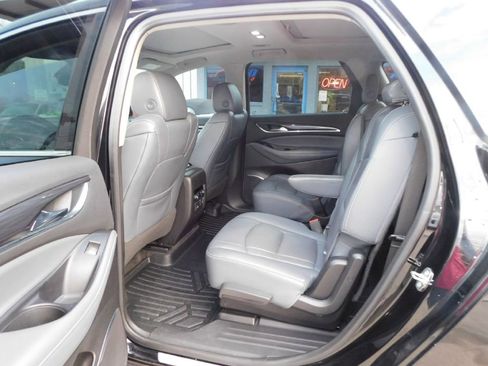 Used 2018 Buick Enclave Premium w/ Experience Buick Package image 27