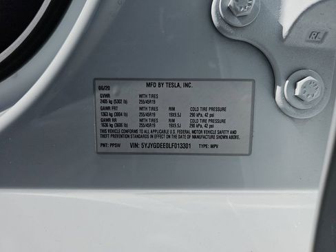 Used 2020 Tesla Model Y Long Range AWD/4WD image 40