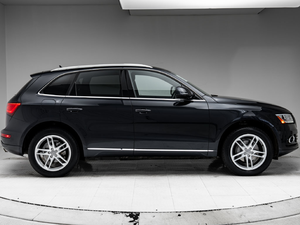 Used 2016 Audi Q5 2.0T Premium Plus w/ Technology Package AWD/4WD image 31
