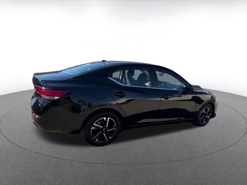 Used 2025 Nissan Sentra SV image 15