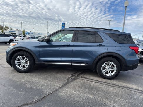 Used 2020 Ford Explorer XLT w/ Equipment Group 202A image 6