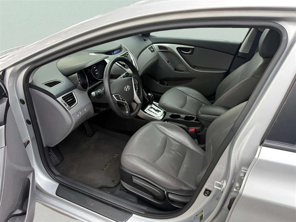 Used 2012 Hyundai Elantra Limited FWD image 9