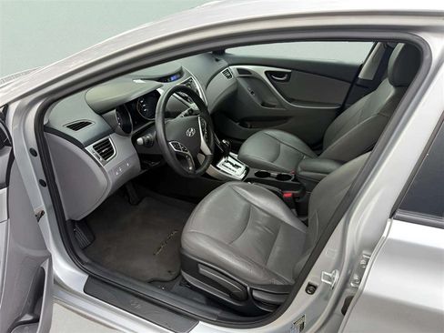 Used 2012 Hyundai Elantra Limited FWD image 9