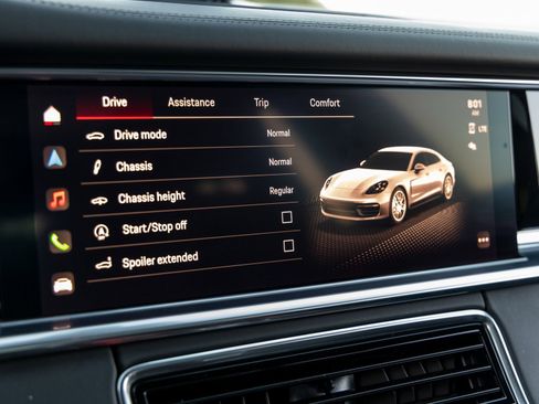 Certified 2023 Porsche Panamera image 36