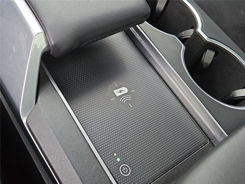 Used 2022 Acura MDX A-Spec image 12