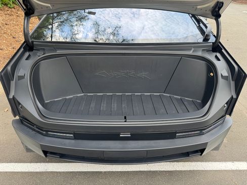 Used 2024 Tesla Cybertruck AWD Crew Cab image 55