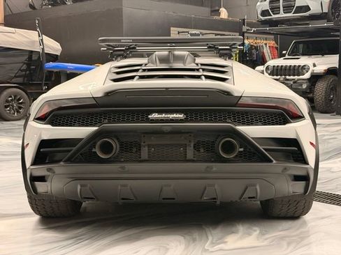 Used 2024 Lamborghini Huracan Sterrato AWD/4WD image 12