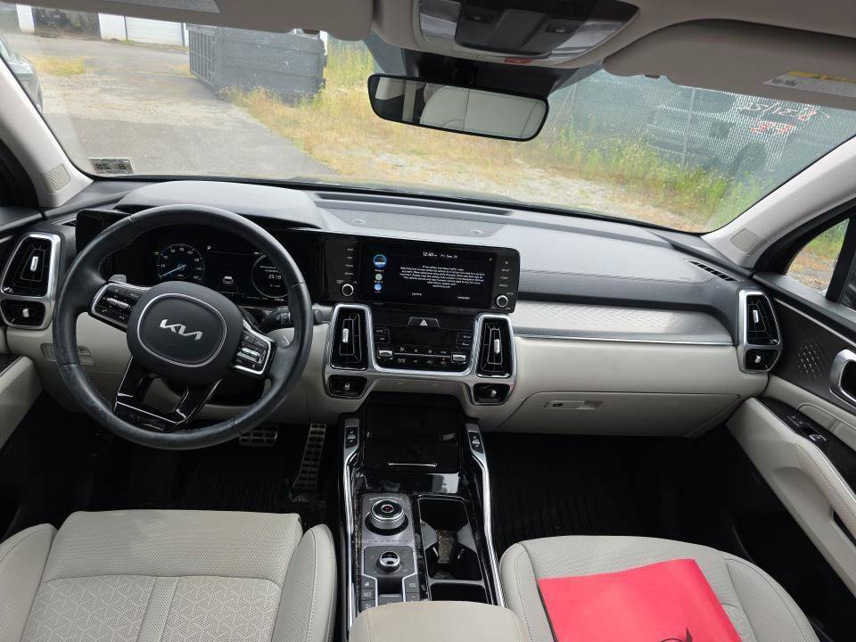 Used 2023 Kia Sorento SX Prestige AWD/4WD image 5