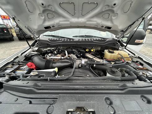 Used 2019 Ford F350 XL w/ Power Equipment Group image 28