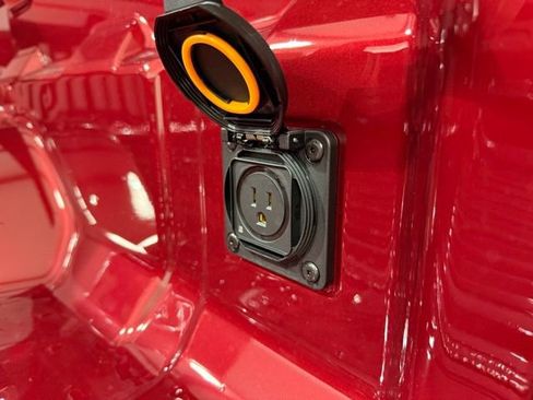 New 2026 Chevrolet Colorado Z71 image 9