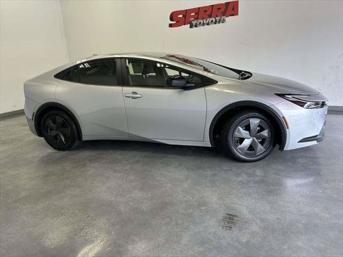 Certified 2025 Toyota Prius LE FWD image 2