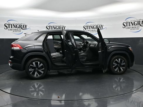 Used 2021 Volkswagen Atlas Cross Sport SE FWD image 36