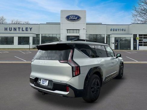 Used 2024 Kia EV9 GT-Line AWD/4WD image 4