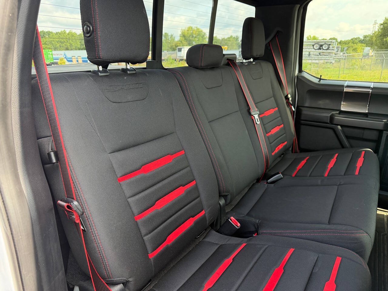 Used 2016 Ford F150 XLT w/ Equipment Group 302A Luxury AWD/4WD image 15