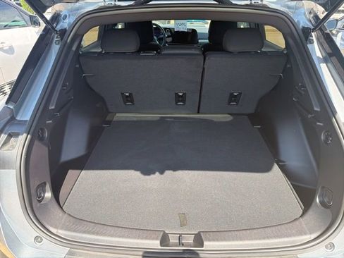 Used 2026 Chevrolet Equinox EV LT FWD image 12