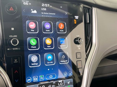 Used 2023 Subaru Outback Premium image 15