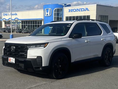 New 2026 Honda Pilot Black Edition image 1