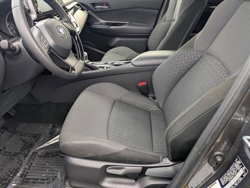 Used 2022 Toyota C-HR Nightshade image 13