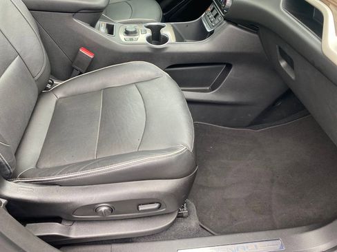 Used 2020 GMC Terrain Denali w/ Denali Premium Package AWD/4WD image 25