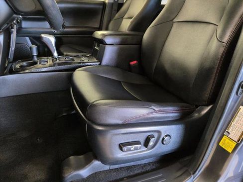 Used 2021 Toyota 4Runner TRD Off-Road Premium w/ Moonroof Package image 17