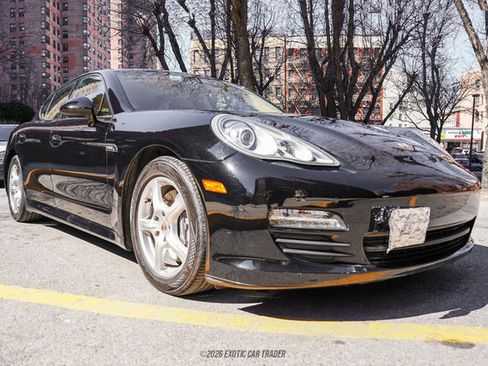 Used 2012 Porsche Panamera 4 image 12