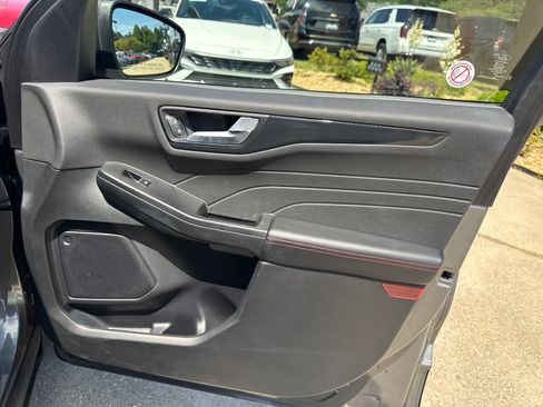 Used 2026 Ford Escape ST-Line FWD image 14