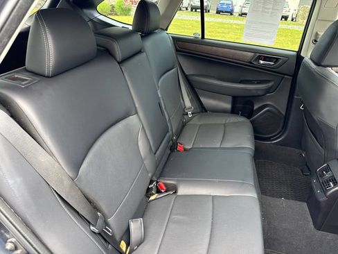Used 2017 Subaru Outback 2.5i Limited AWD/4WD image 14