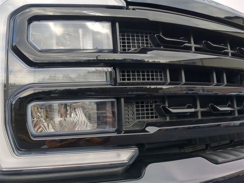 Used 2024 Ford F250 Lariat w/ Lariat Ultimate Package image 10