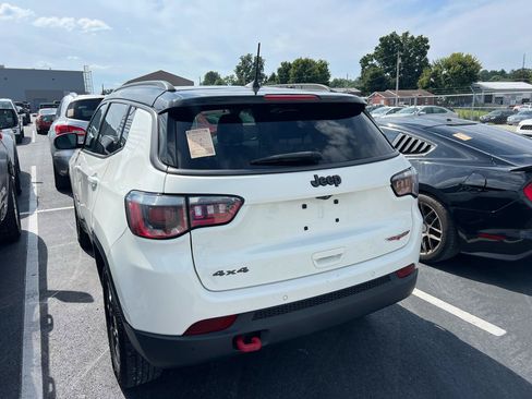 Used 2018 Jeep Compass Trailhawk w/ Leather Interior Group AWD/4WD image 4