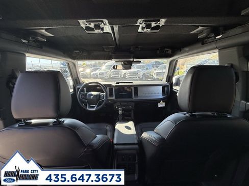 New 2025 Ford Bronco Outer Banks w/ Sasquatch Package image 17