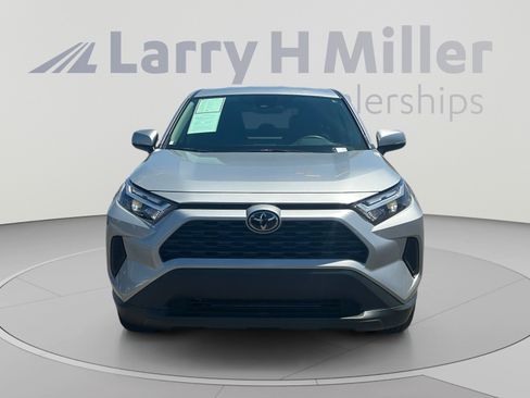 Certified 2025 Toyota RAV4 LE AWD/4WD image 8